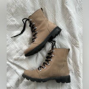 Sorel Lennox Lace Up Waterproof Boot size 10